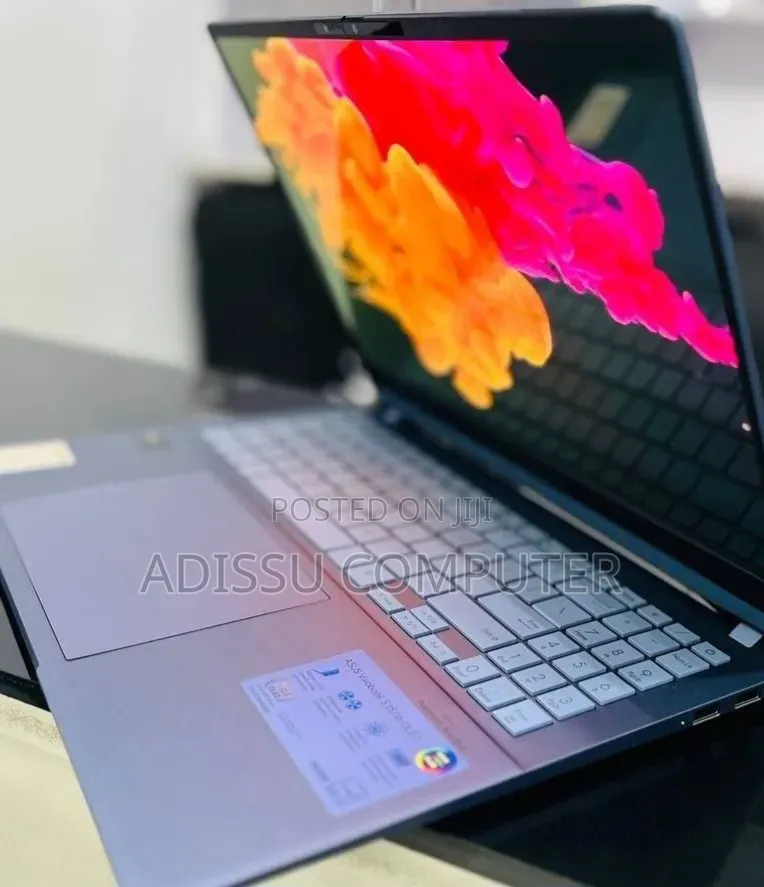 New Laptop Asus ROG Strix G15 16GB Intel Core Ultra 7 SSD 512GB