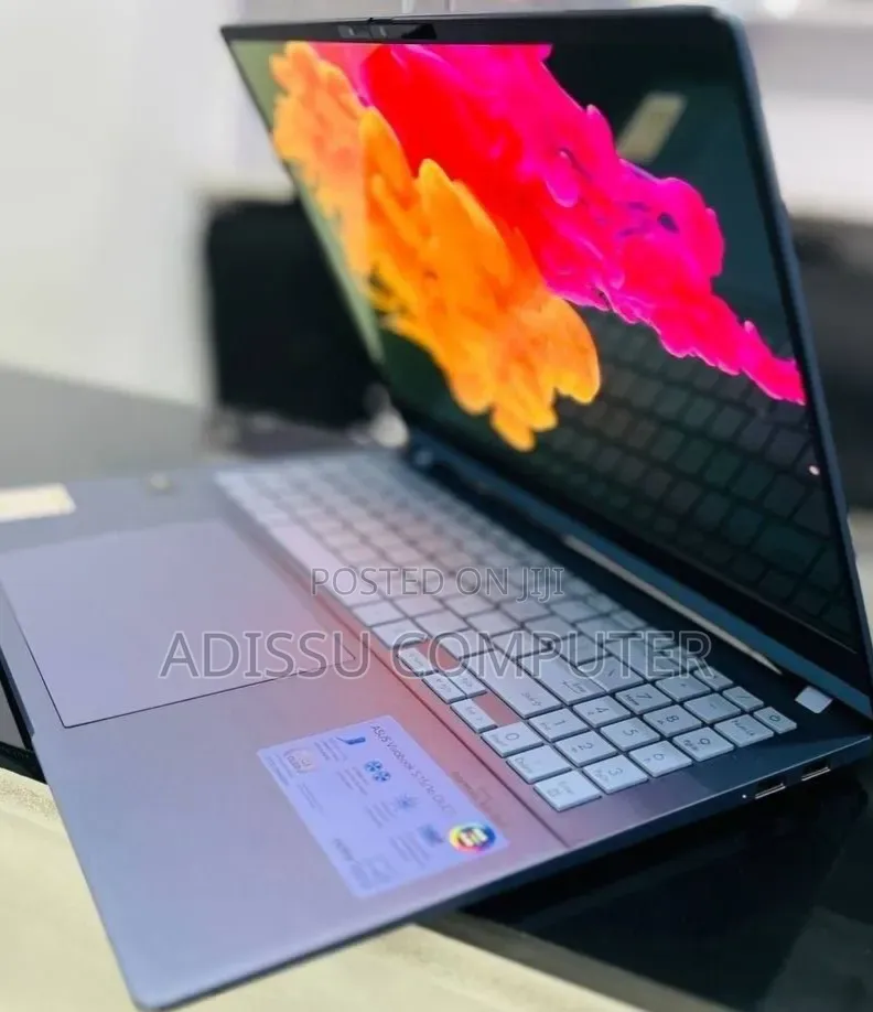 New Laptop Asus ROG Strix G15 16GB Intel Core Ultra 7 SSD 512GB