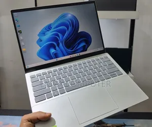 New Laptop Dell 16GB Intel Core i7 SSD 512GB