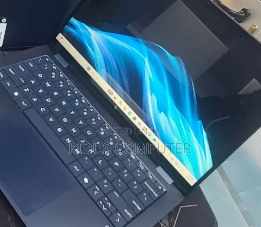 New Laptop HP OmniBook 5 14" 16GB Intel Core Ultra 5 SSD 512GB