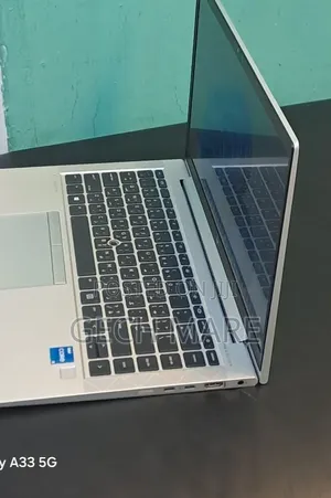 New Laptop HP EliteBook 840 G8 16GB Intel Core i5 SSD 512GB