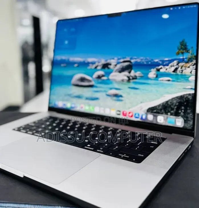 New Laptop Apple MacBook Pro 2021 M1 16GB Apple M1 Pro SSD 512GB