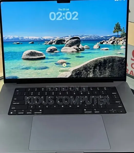 New Laptop Apple MacBook Pro 2020 M1 32GB Apple M1 SSD 512GB