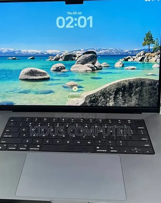 New Laptop Apple MacBook Pro 2020 M1 32GB Apple M1 SSD 512GB