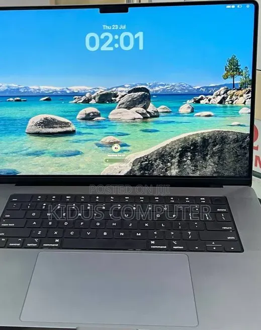 New Laptop Apple MacBook Pro 2020 M1 32GB Apple M1 SSD 512GB