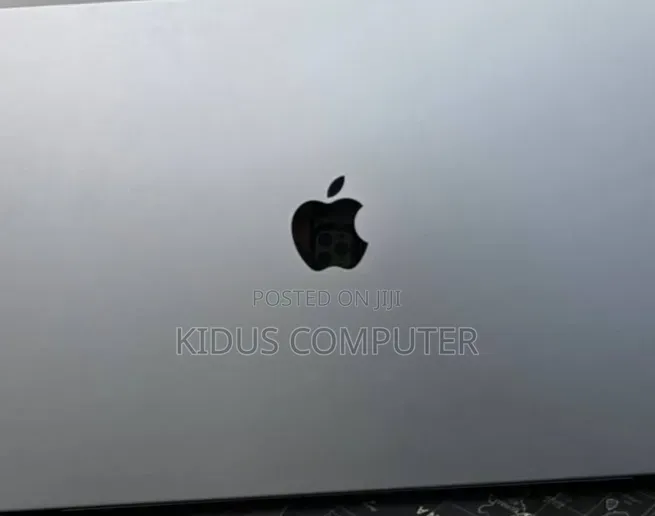 New Laptop Apple MacBook Pro 2020 M1 32GB Apple M1 SSD 512GB
