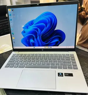 New Laptop HP 32GB Intel Core Ultra 7 SSD 1T