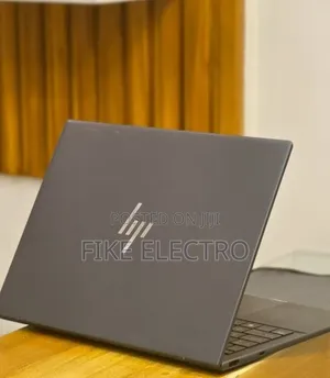 New Laptop HP Dragonfly G3 16GB Intel Core i7 SSD 512GB