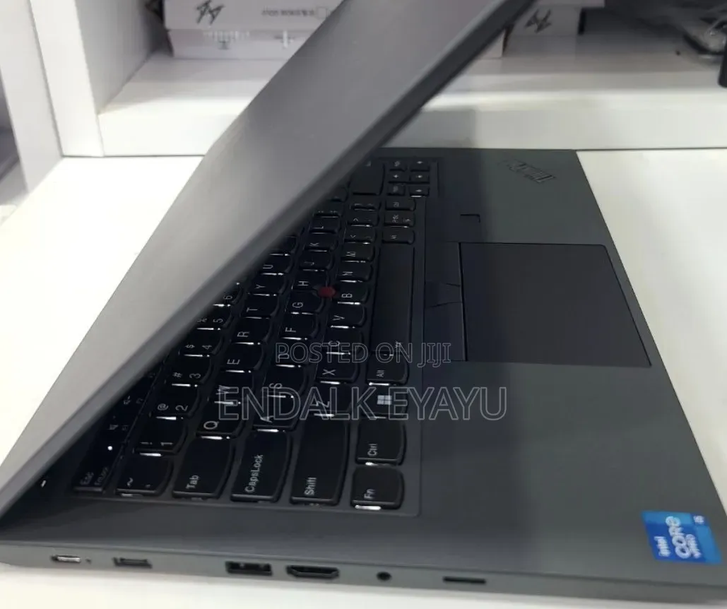 New Laptop Lenovo ThinkPad T14 16GB Intel Core i5 SSD 512GB