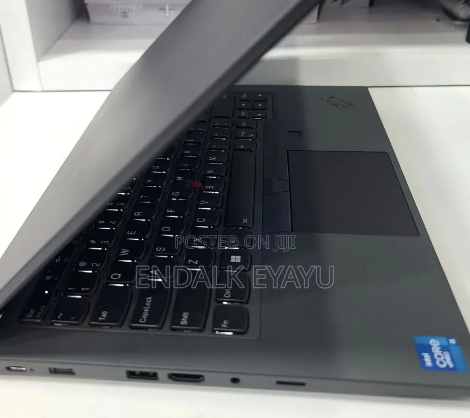 New Laptop Lenovo ThinkPad T14 16GB Intel Core i5 SSD 512GB