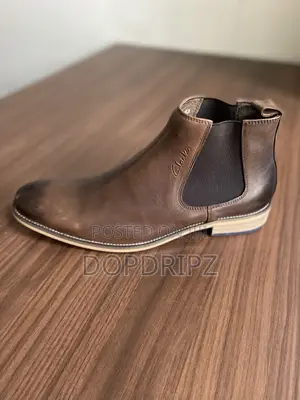 Clarks Men's Fashion Boots - High Quality Brown Leather