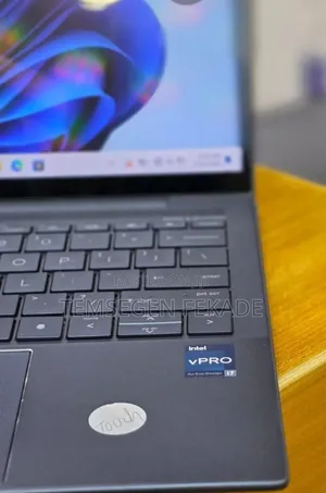 New Laptop HP Dragonfly G3 16GB Intel Core i7 SSD 512GB