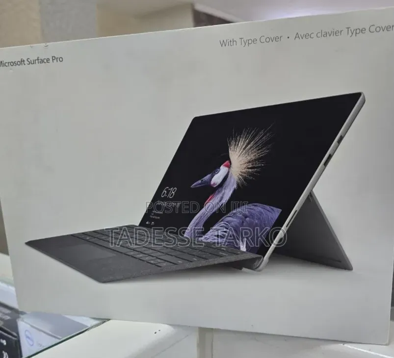 New Laptop Microsoft Surface 8GB Intel Core i5 SSD 128GB