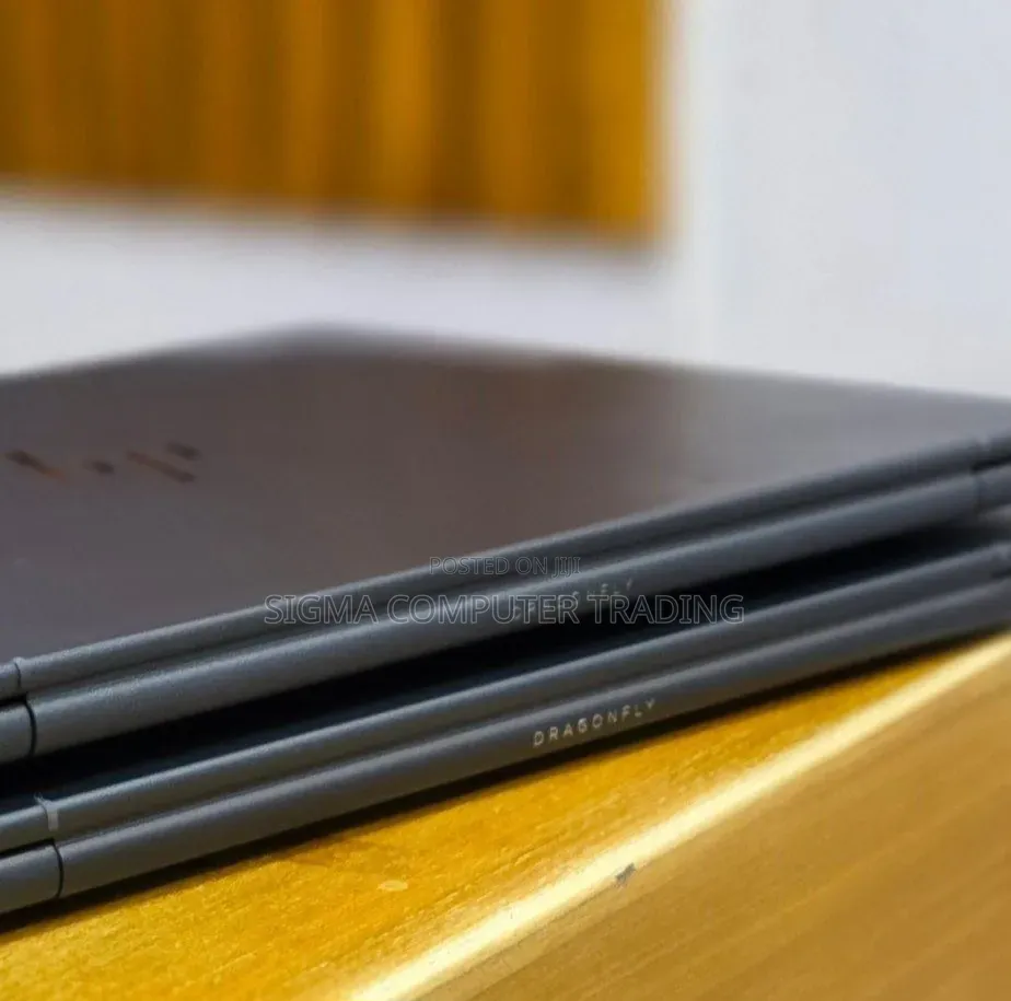 New Laptop HP Dragonfly G3 16GB Intel Core i7 SSD 512GB