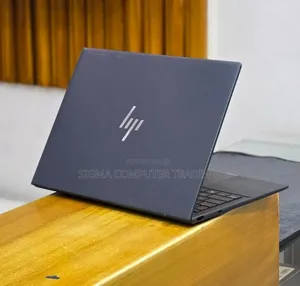 New Laptop HP Dragonfly G3 16GB Intel Core i7 SSD 512GB