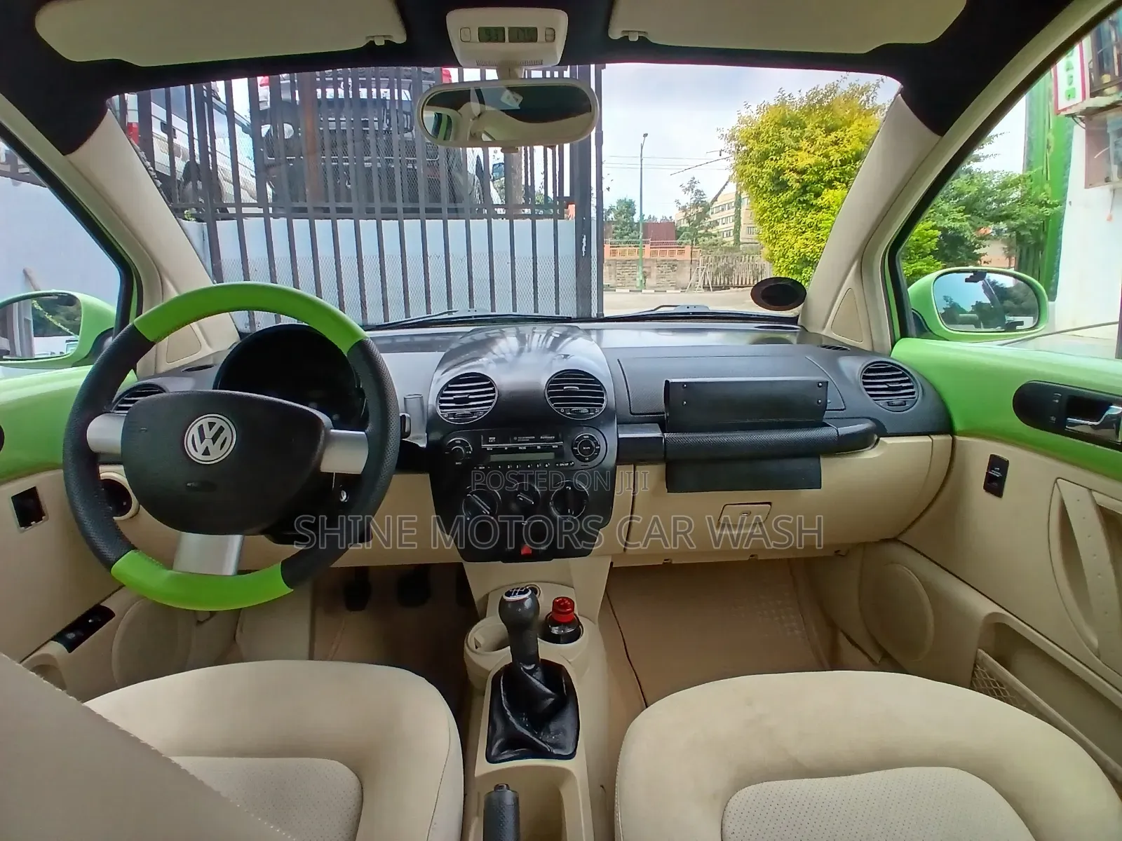 Volkswagen Beetle 2004 Green