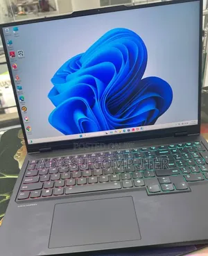 New Laptop Lenovo Legion Pro 7 32GB Intel Core i9 SSD 1T