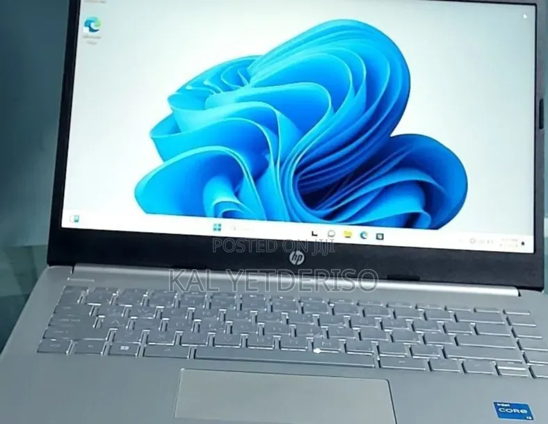 New Laptop HP Stream Notebook 8GB Intel Core i3 SSD 256GB