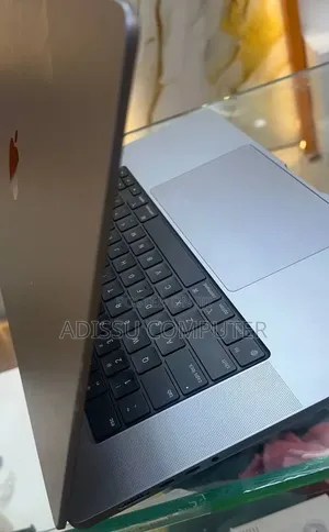 New Laptop Apple MacBook Pro 2019 16GB Apple M1 Pro SSD 512GB