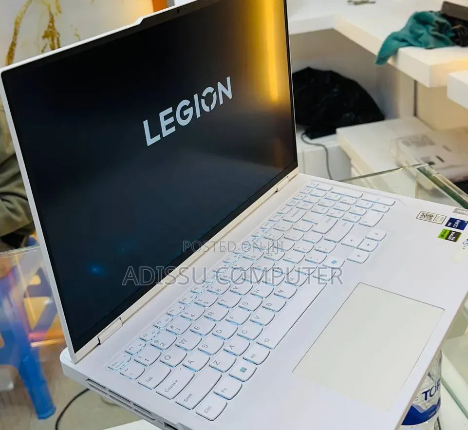 New Laptop Lenovo 16GB Intel Core i9 SSD 1T