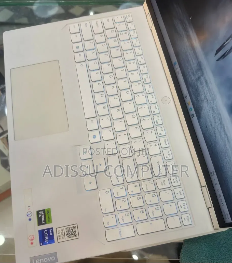 New Laptop Lenovo 16GB Intel Core i9 SSD 1T