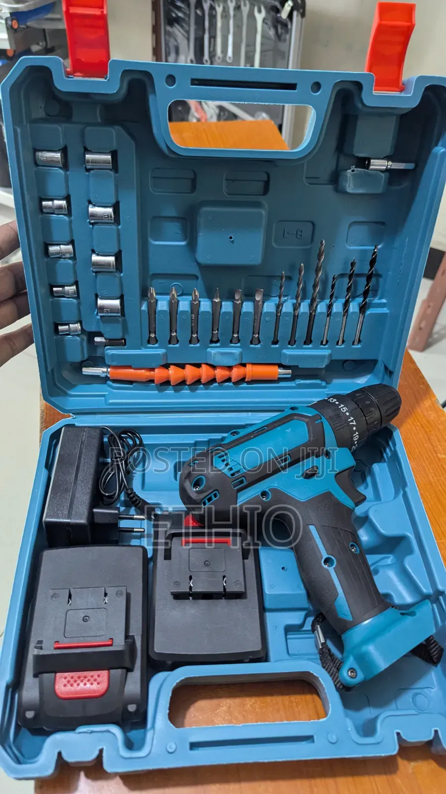 Makita Rechargeable Drill