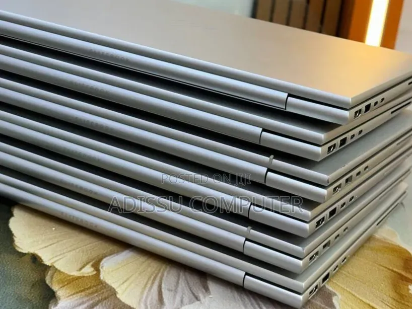New Laptop HP EliteBook 840 G9 16GB Intel Core i5 SSD 512GB
