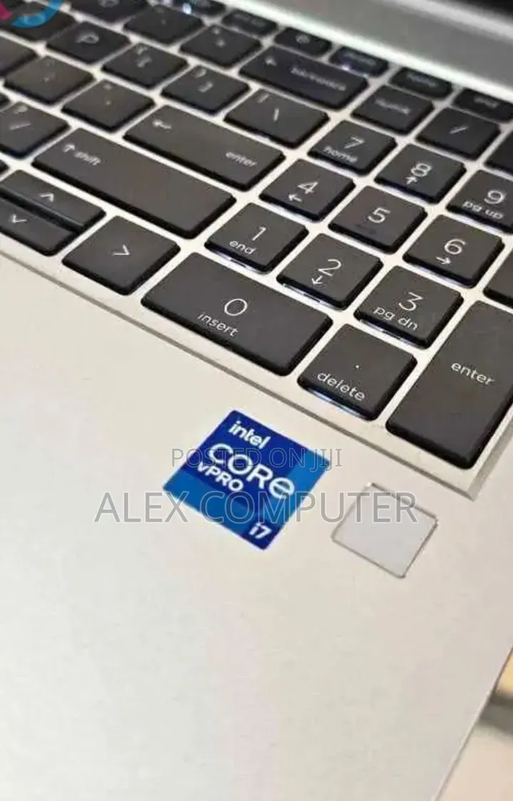 New Laptop HP EliteBook 840 G8 16GB Intel Core i7 SSD 512GB