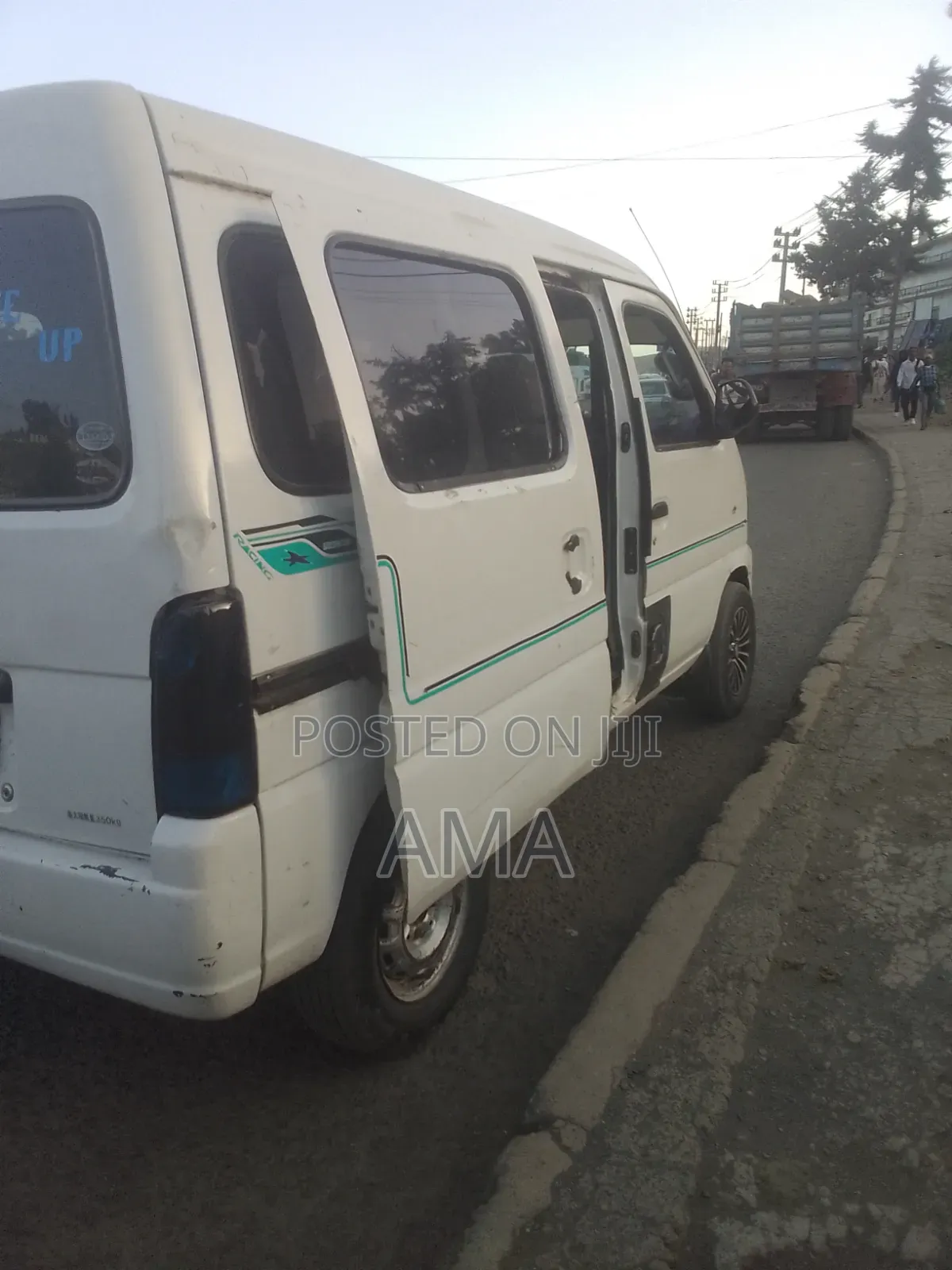 Suzuki Every Wagon 2005 White