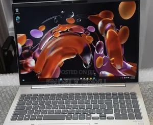 New Laptop HP 16GB Intel Core Ultra 7 SSD 512GB