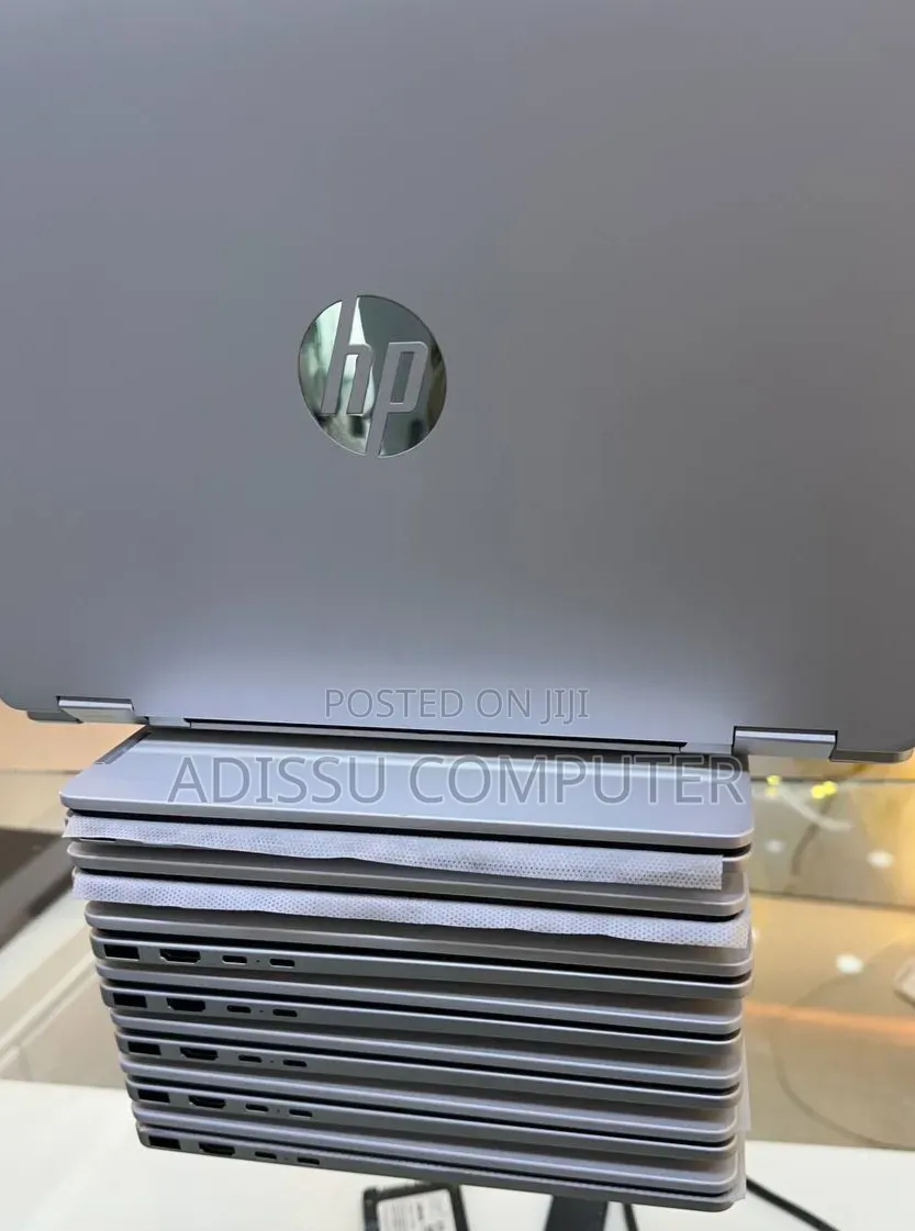 New Laptop HP OmniBook 5 Flip 16GB Intel Core i7 SSD 512GB