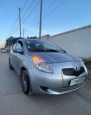 Toyota Yaris 2007 Gray