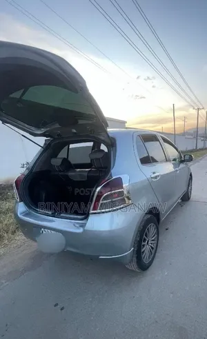 Toyota Yaris 2007 Gray