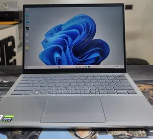 New Laptop Dell 16GB Intel Core i7 SSD 512GB