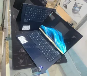 New Laptop HP OmniBook Ultra Flip 14" 16GB Intel Core Ultra 5 SSD 512GB