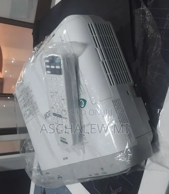 BRAND NEW EPSON Projector 
Has Remote 
Model Name: EB-x39
Hardwar