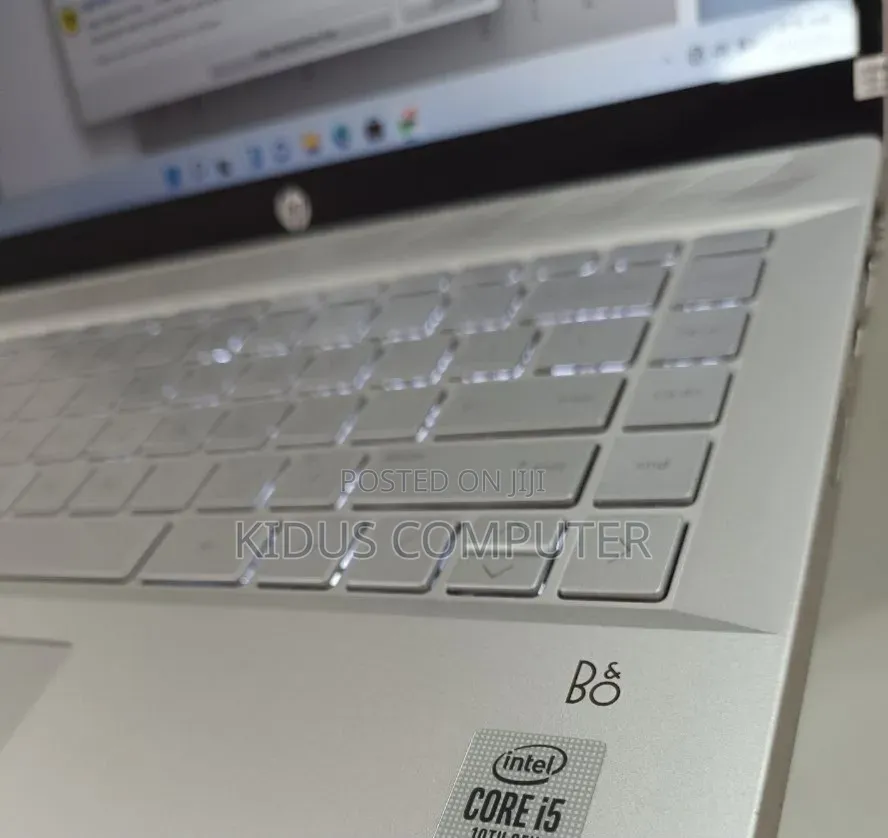 New Laptop HP Pavilion 15 8GB Intel Core i5 SSD 512GB