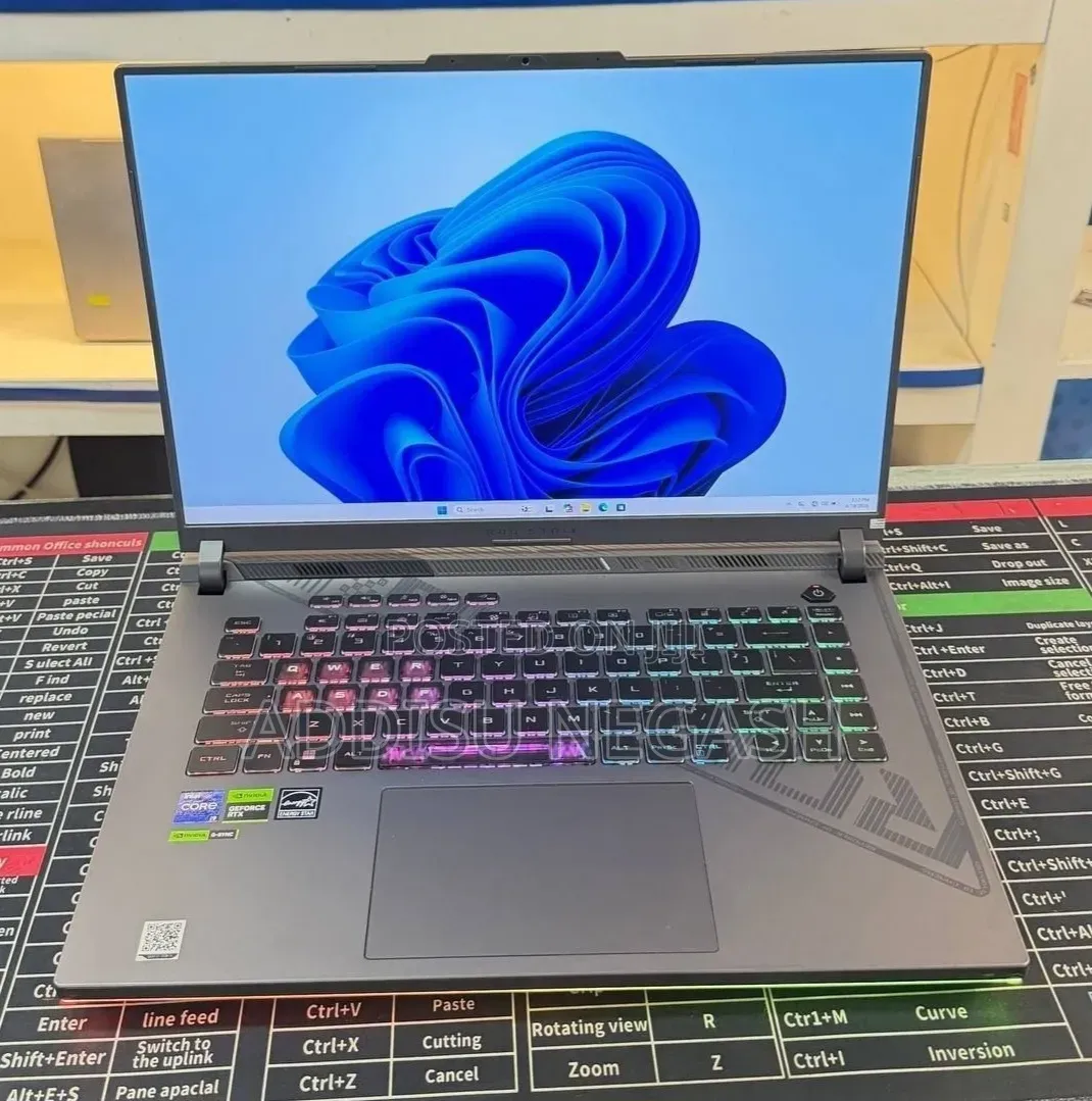 New Laptop Asus ROG Strix G15 16GB Intel Core i9 SSD 3T