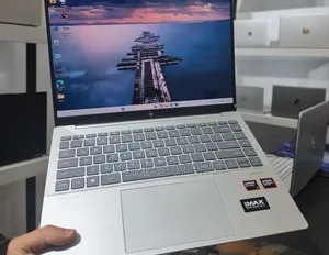 New Laptop HP Pavilion 14 32GB AMD Ryzen 7 SSD 1T