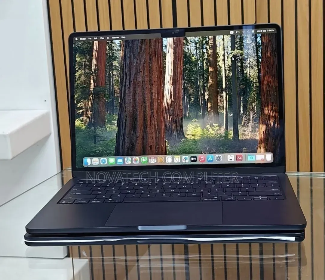 Laptop Apple MacBook Air 2025 M4 16GB Apple M4 SSD 256GB
