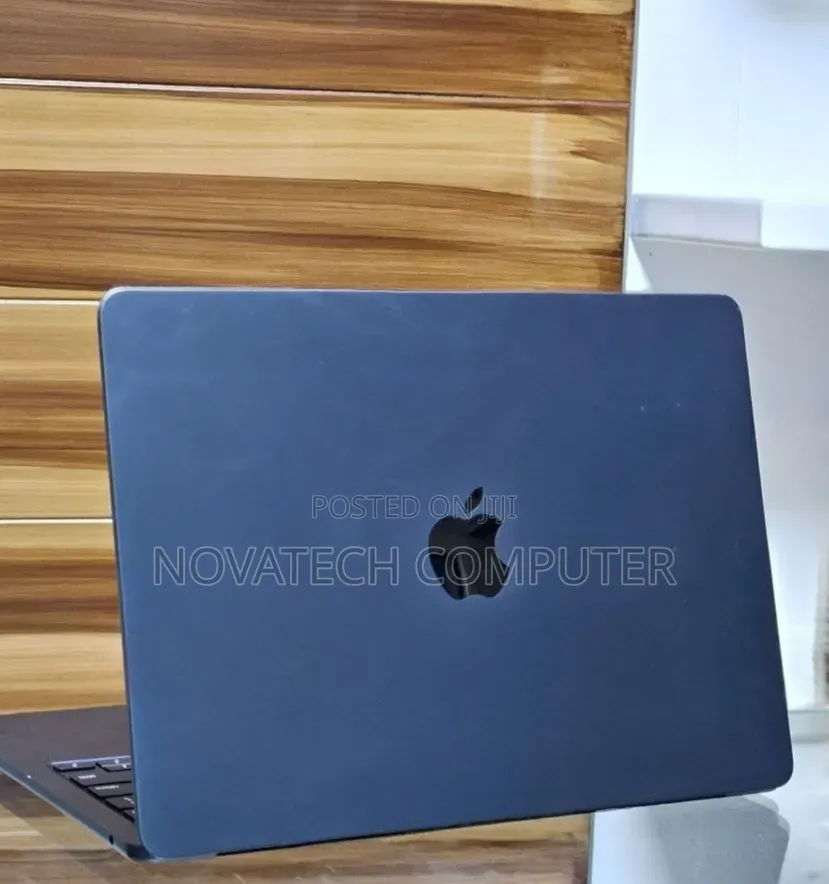 Laptop Apple MacBook Air 2025 M4 16GB Apple M4 SSD 256GB