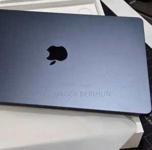 New Laptop Apple MacBook Air 2022 M2 8GB Apple M2 SSD 256GB