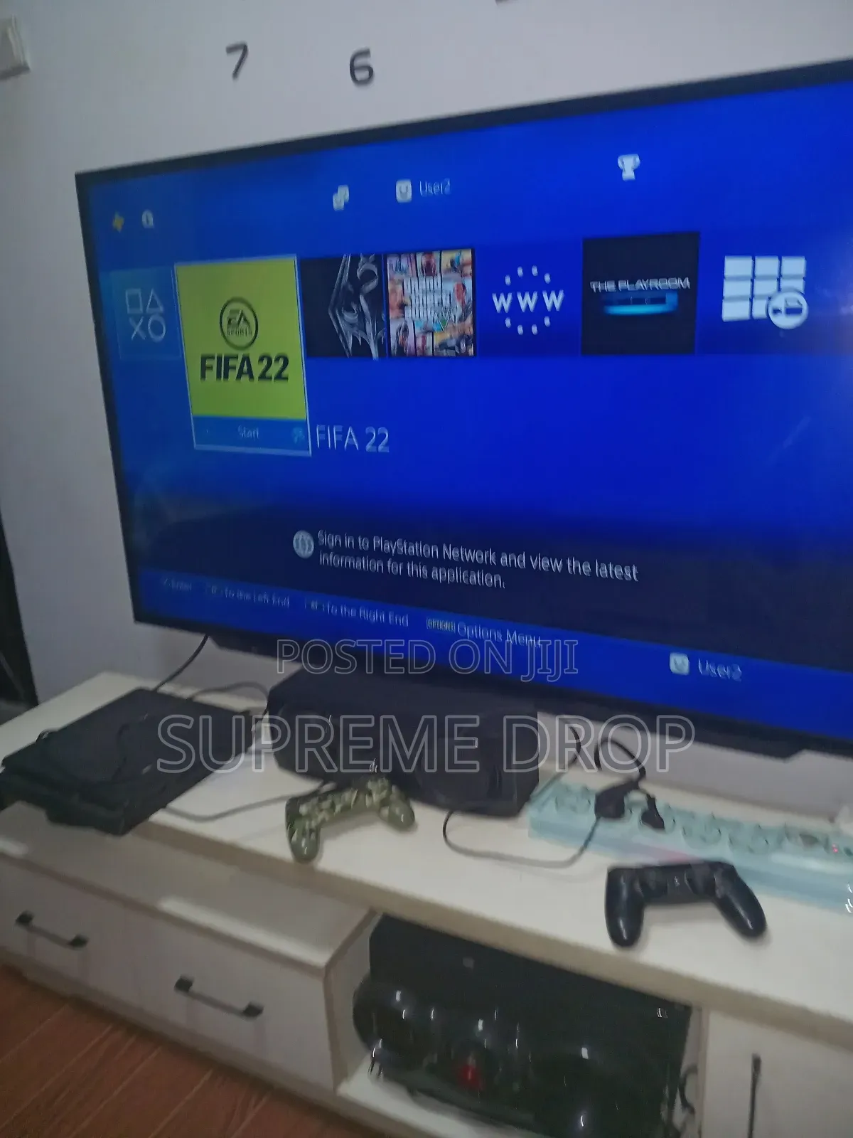Play Station 4 Slim