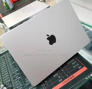 New Laptop Apple MacBook Pro 2025 M5 16GB Apple M5 SSD 512GB