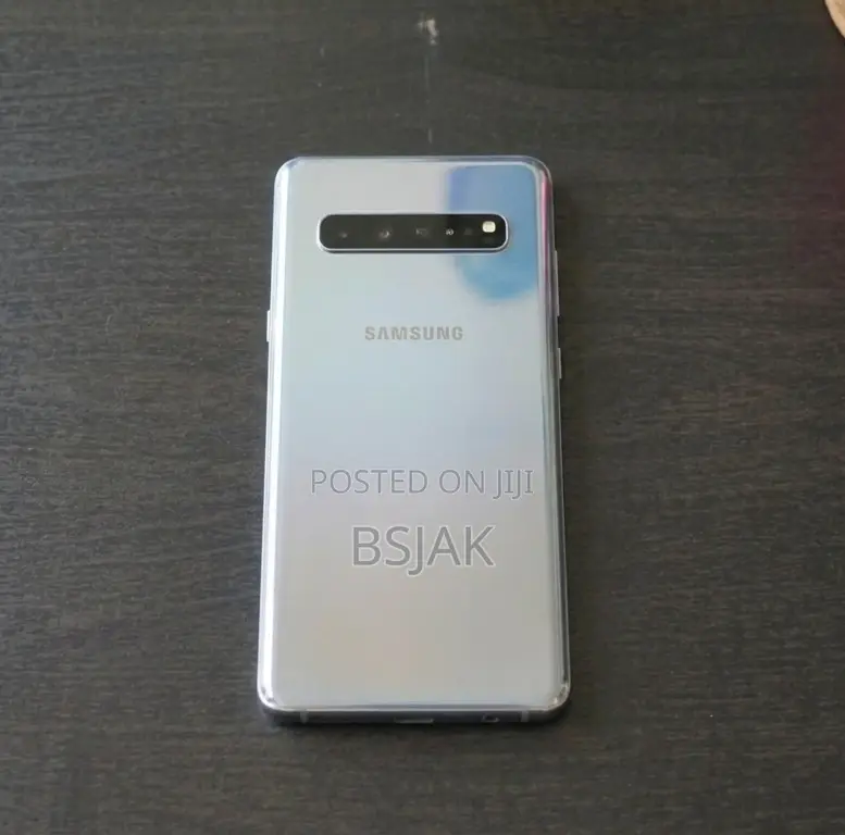 Samsung Galaxy S10 5G 256 GB Silver