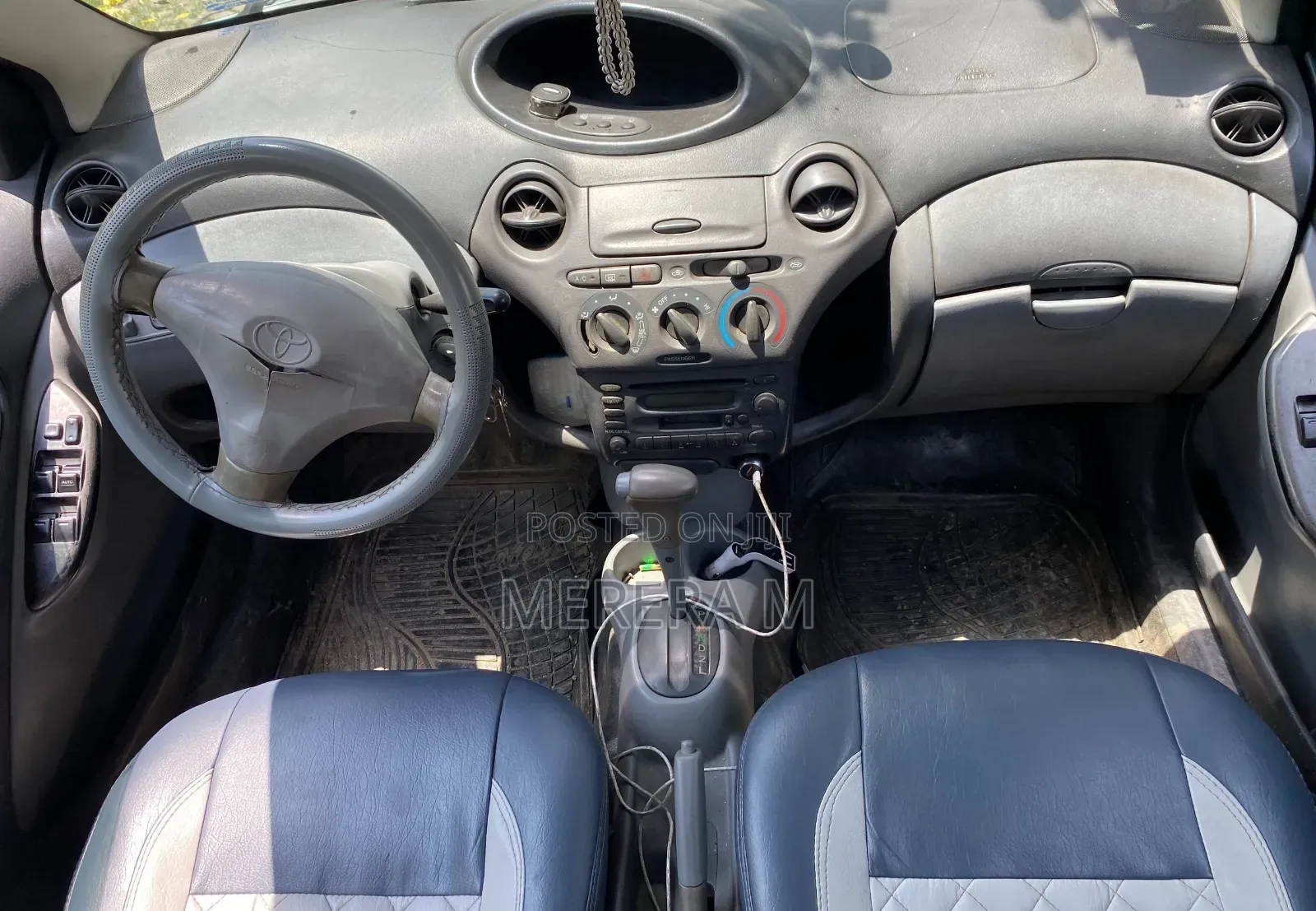 Toyota Vitz 2001