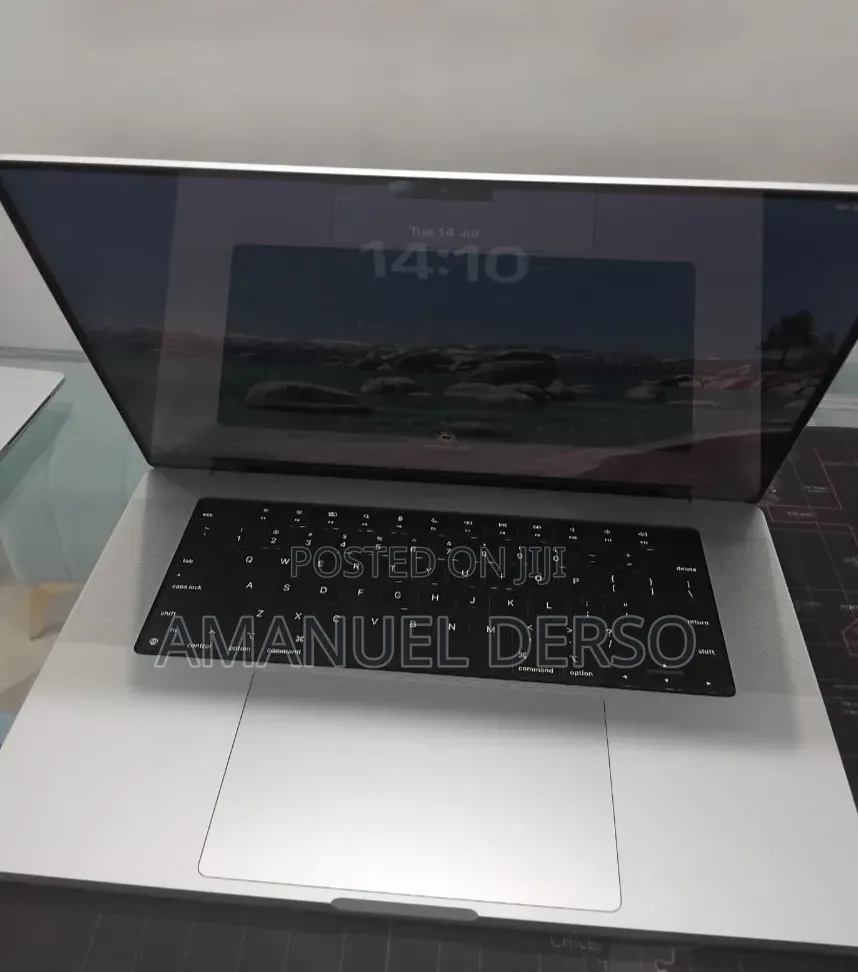 New Laptop Apple MacBook Air 2020 M1 32GB Apple M1 Pro SSD 1T