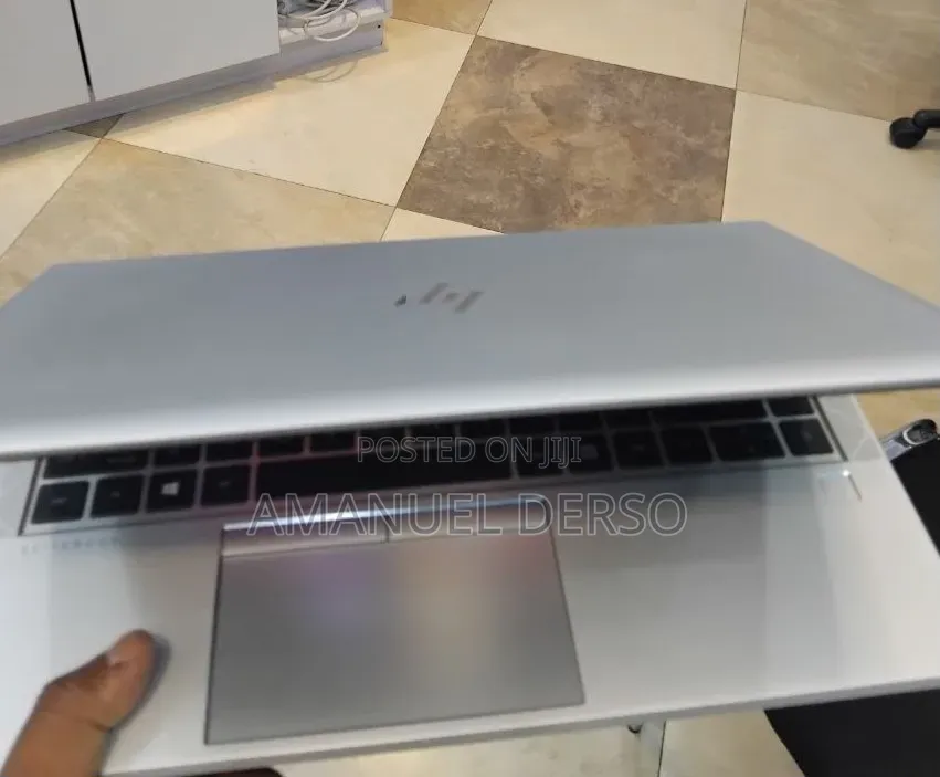 New Laptop Apple MacBook Air 2020 M1 32GB Apple M1 Pro SSD 1T