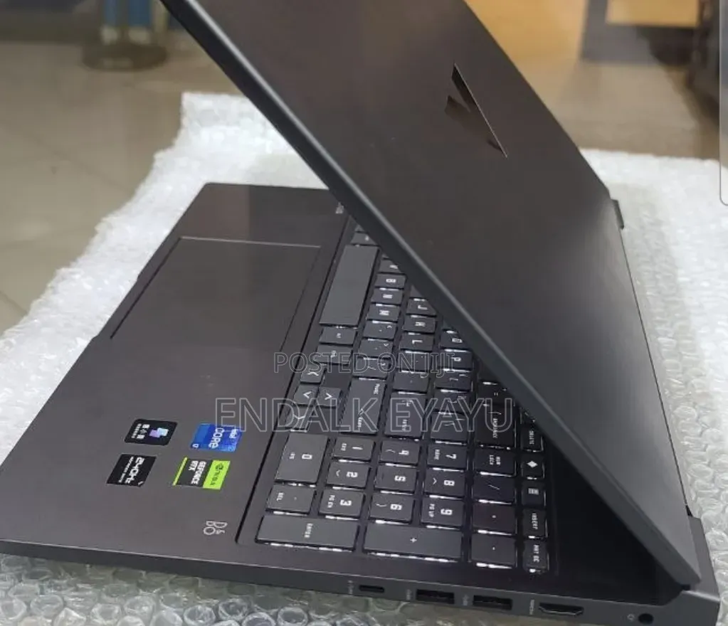 New Laptop HP Victus 16 16GB Intel Core i7 SSD 1T