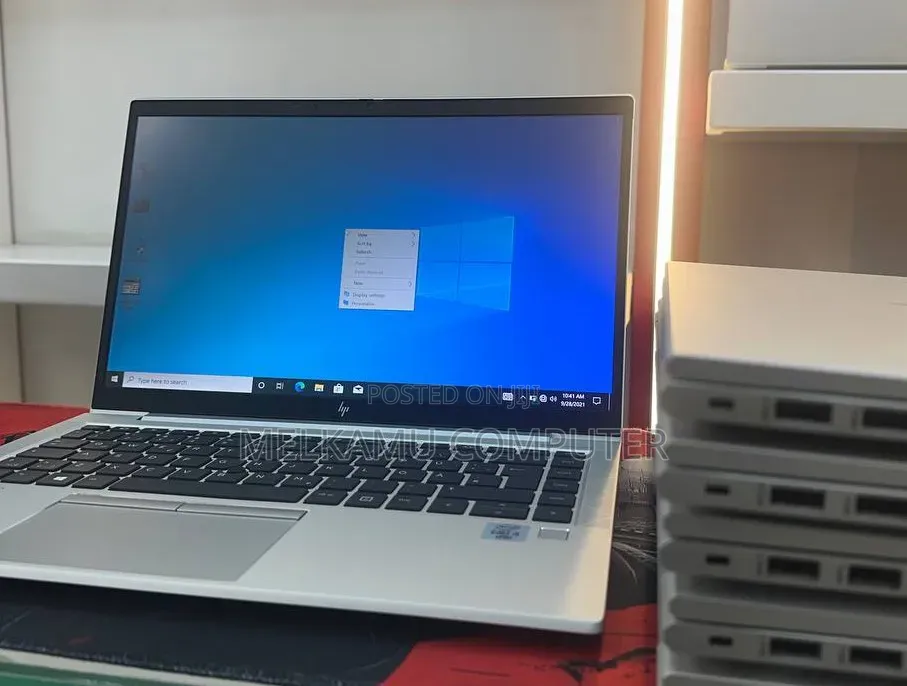 New Laptop HP EliteBook 830 G8 16GB Intel Core i7 SSD 512GB